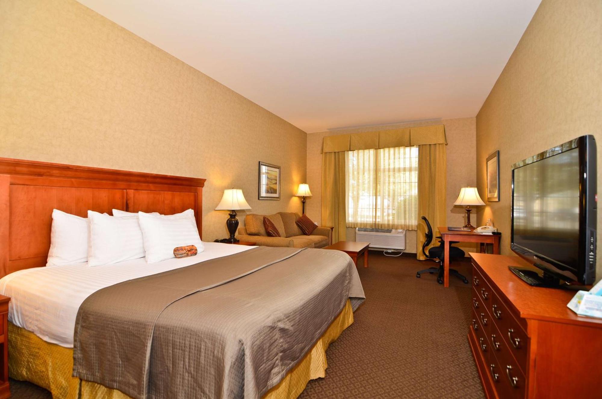 Best Western Plus Kennewick Inn Exterior photo