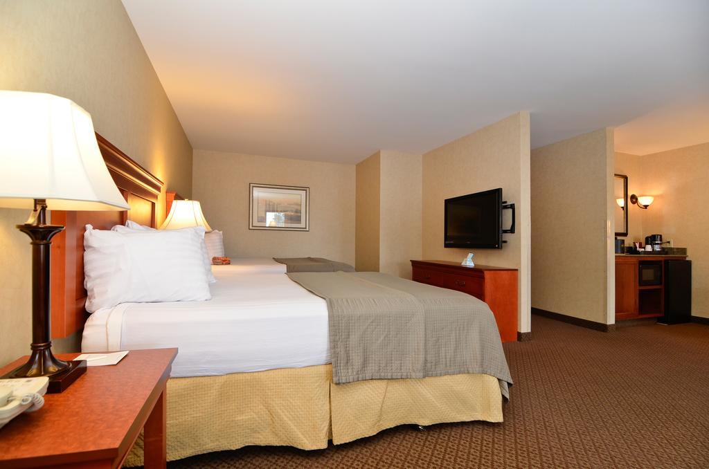 Best Western Plus Kennewick Inn Exterior photo